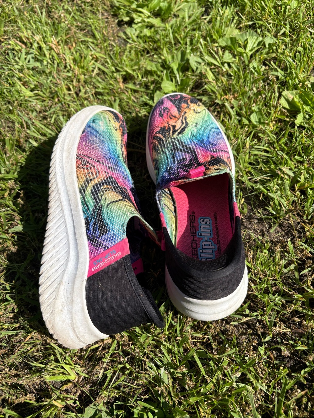 Sketchers Slip-On Athletic Shoes Girl’s size 1 - Picture 4 of 4